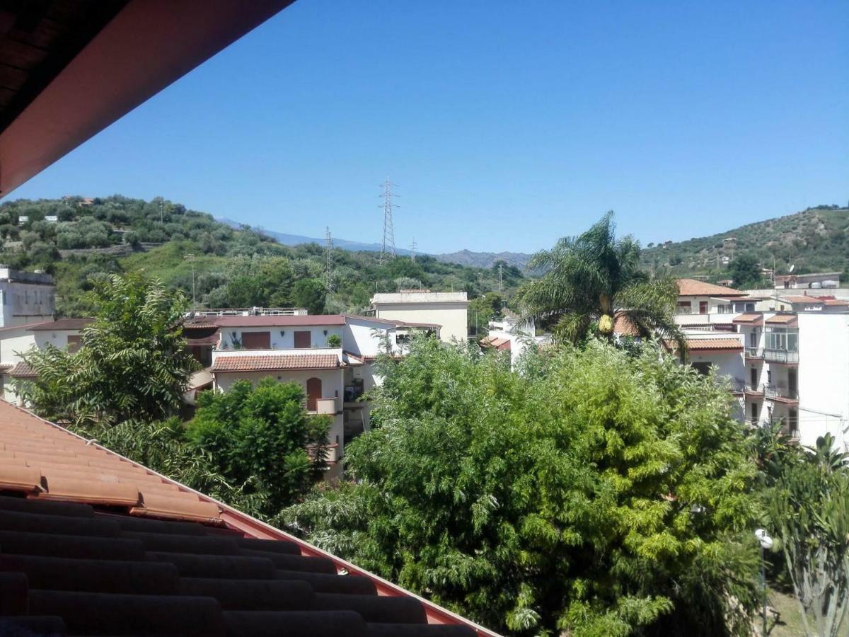 Villa Marysa Studio Apartment Giardini Naxos Exterior photo